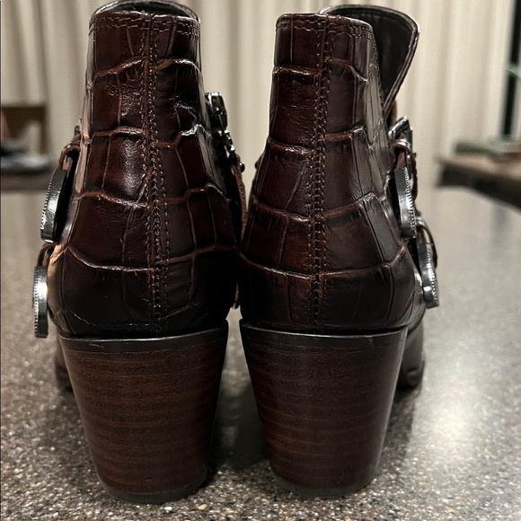 Sam Edelman Dark Brown Crocodile Western Windsor Boots Size 8 - Picture 4 of 10